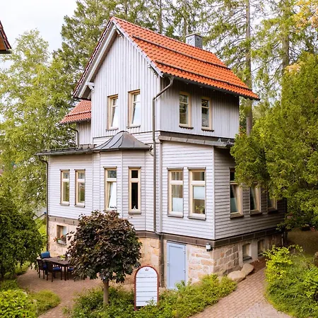 Holiday home Waldidyll In *
